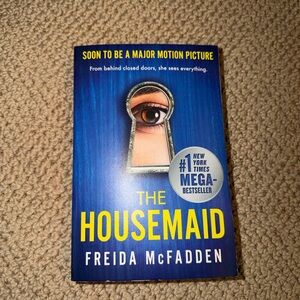 The Housemaid by Freida McFadden Book